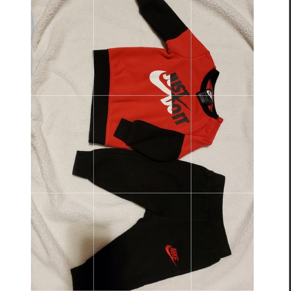 Nike sweat suit